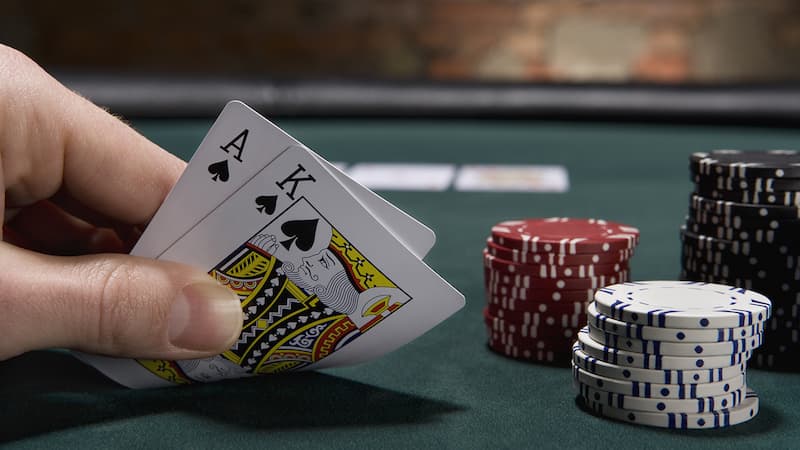 game bài đẳng cấp có tại casino Uw99